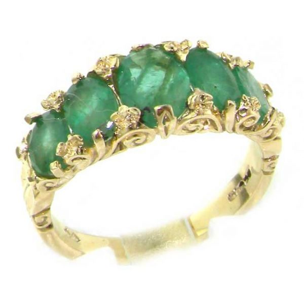 9ct Gold 3.5ct Emerald RingFree P&P